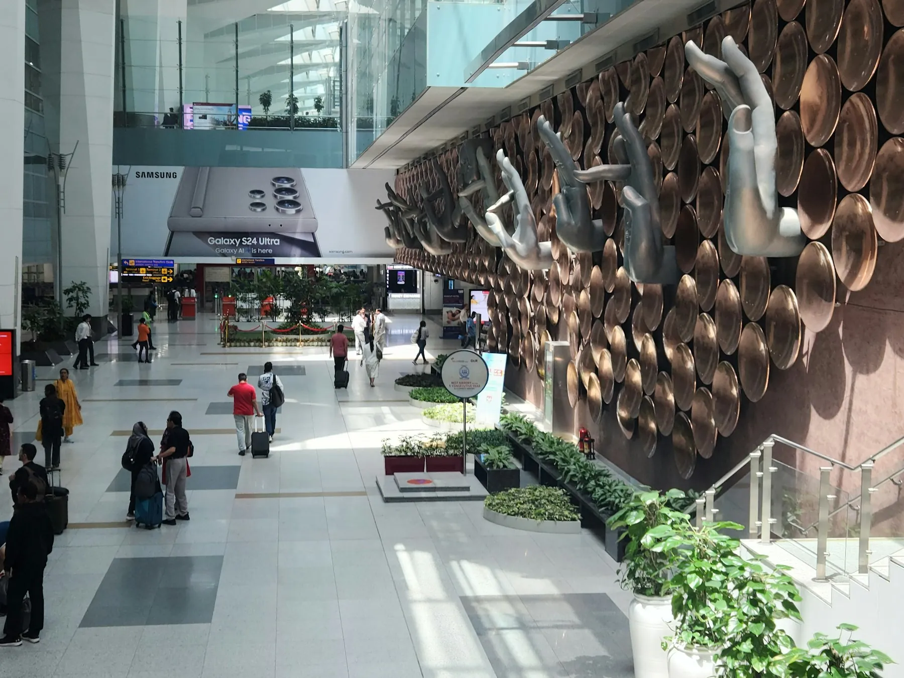 How to Plan an Airport Pickup So the Car Is Never Late